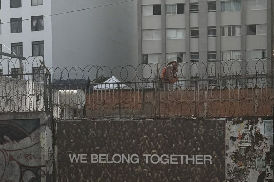 Cartaz visto no Brasil