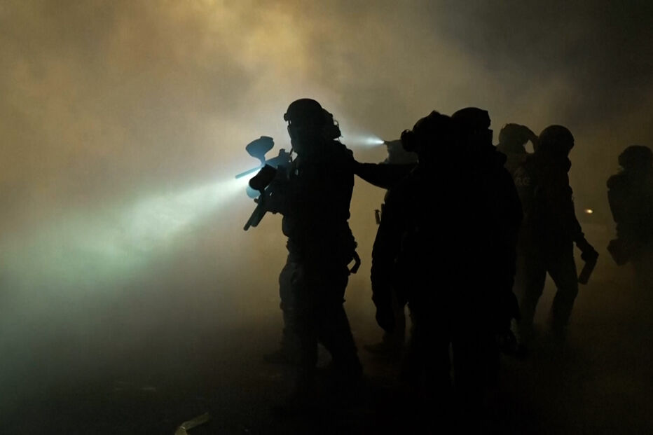 Tensão em Minneapolis após tiroteio e morte por agente do ICE