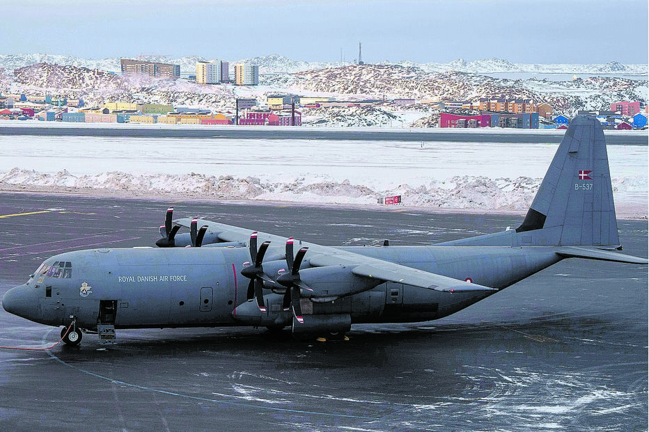 Militares franceses enviados para Nuuk. Macron diz que contingente será reforçado