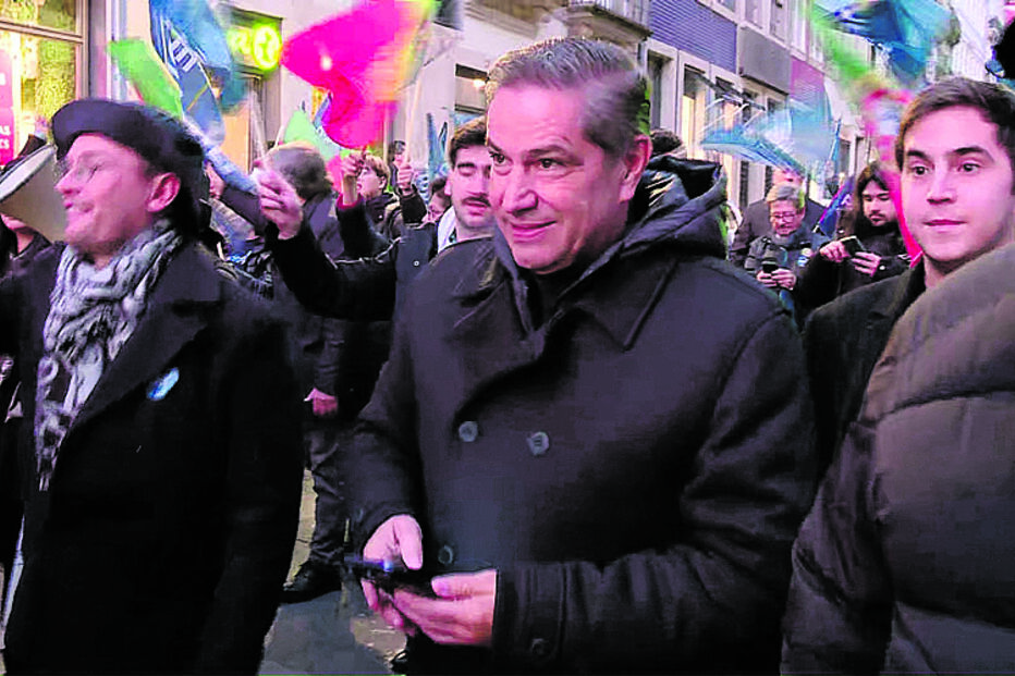 Empresário participou em arruada 