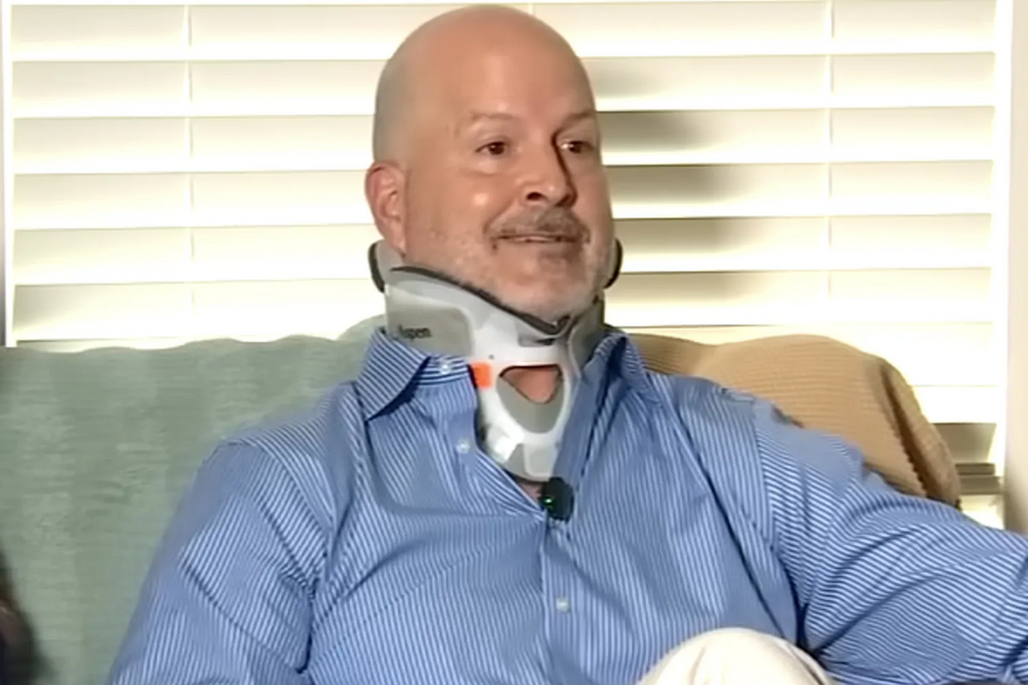 Robert Herrick,  funcionário do parque Disney World