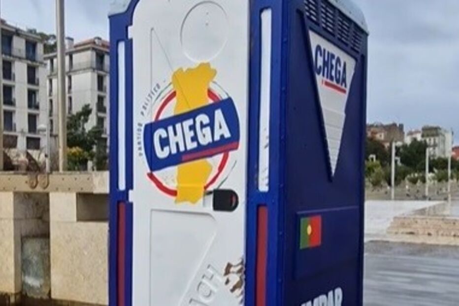 Casa de Banho Chega - Bordalo II