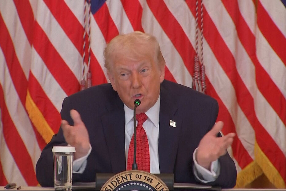 Trump ameaça impor tarifas a países que não apoiem plano dos EUA para controlar a Gronelândia   