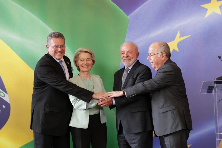 Ursula Von Der Leyen, presidente da Comissão Europeia, e Lula da Silva, presidente do Brasil