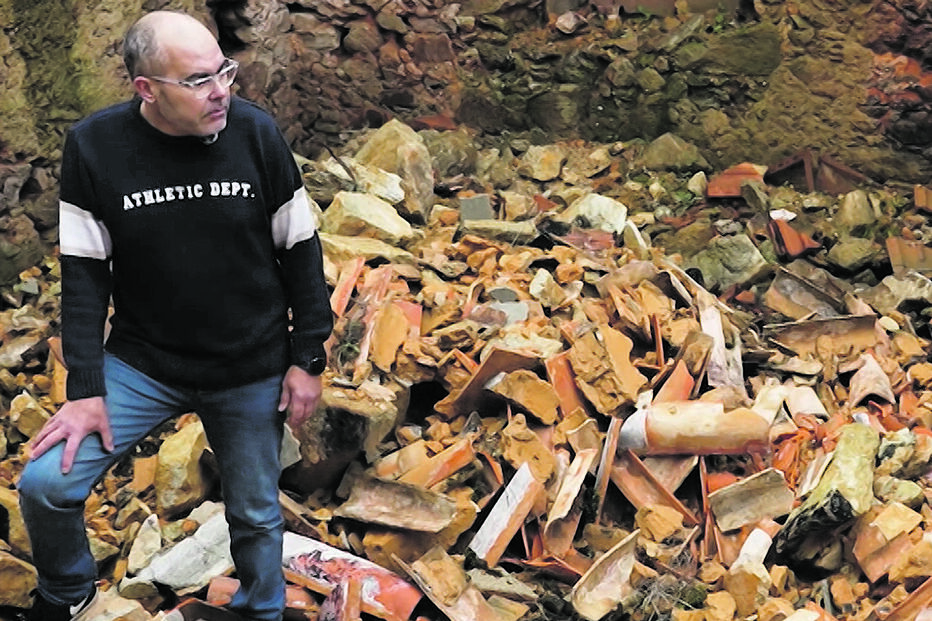 A casa de Orlando Ramalho é um monte  de destroços  