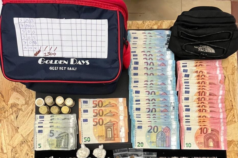Apreensão de droga e dinheiro pelas autoridades