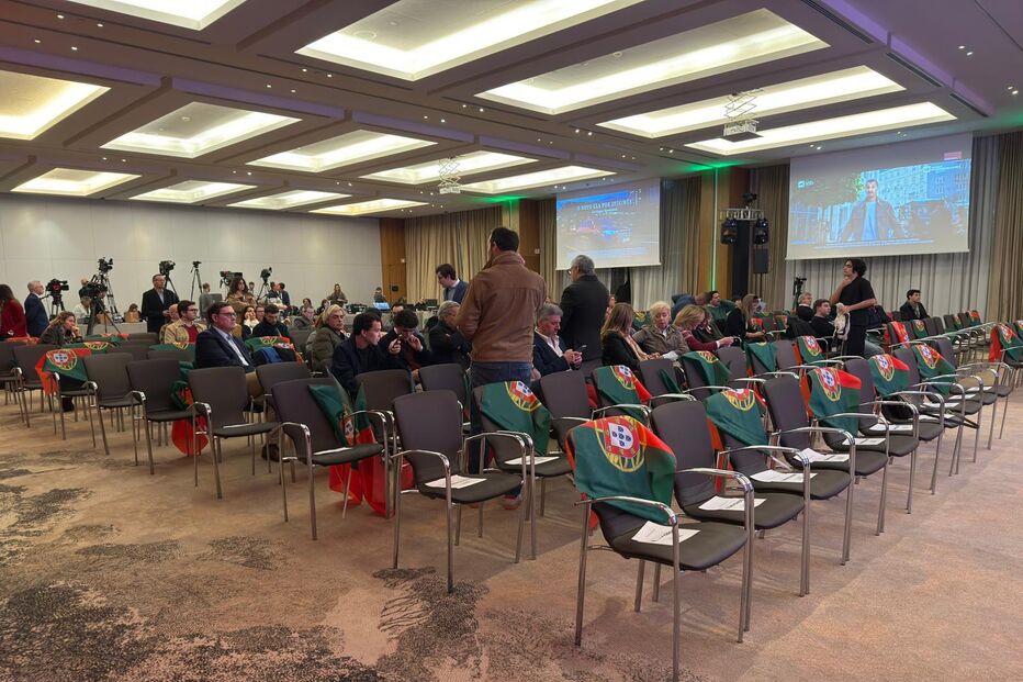 Quartel General escolhido por João Cotrim de Figueiredo começa a encher