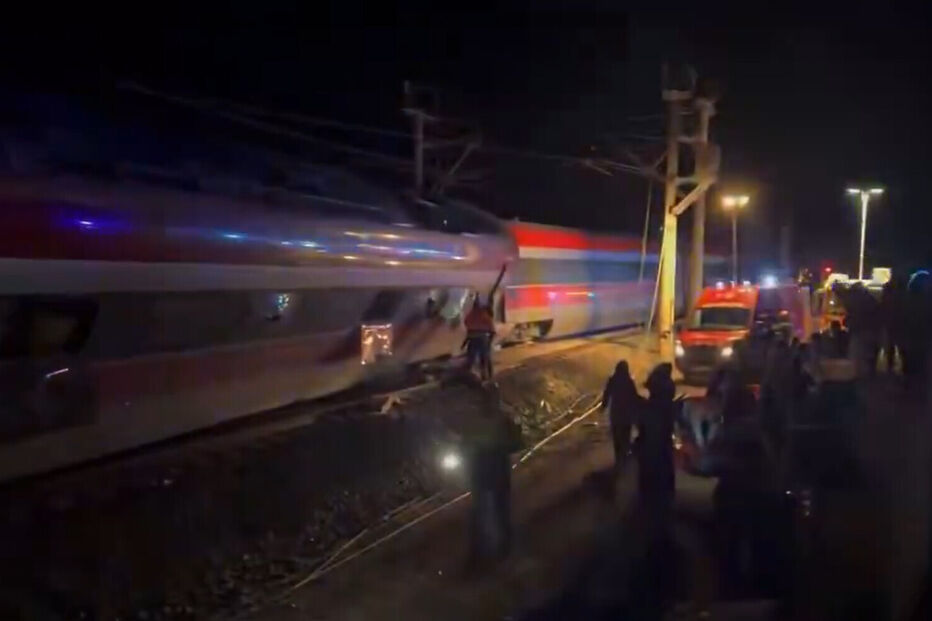 Descarrilamento de comboios de alta velocidade em Espanha causa feridos