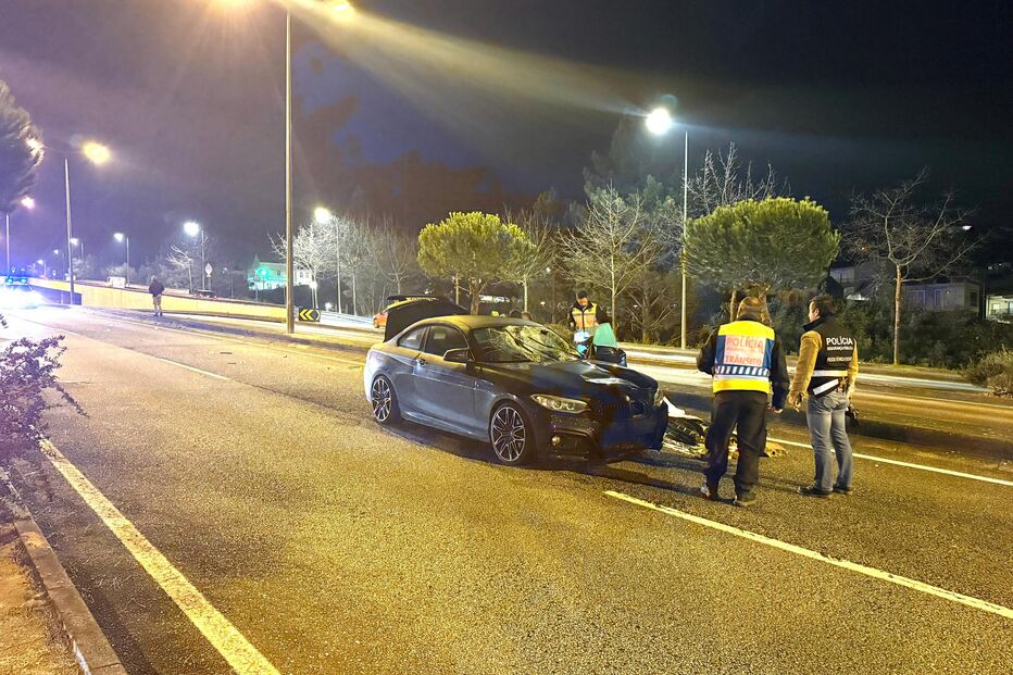 Homem morre atropelado ao atravessar estrada fora da passadeira em Coimbra