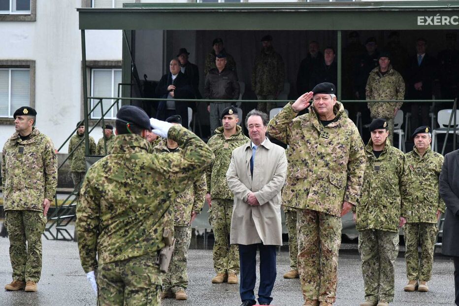 Militar português regressa após treinos com aliados na Roménia