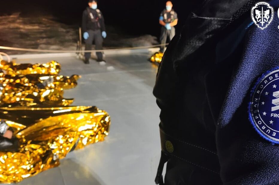 GNR resgatou 21 migrantes ao largo de Almería