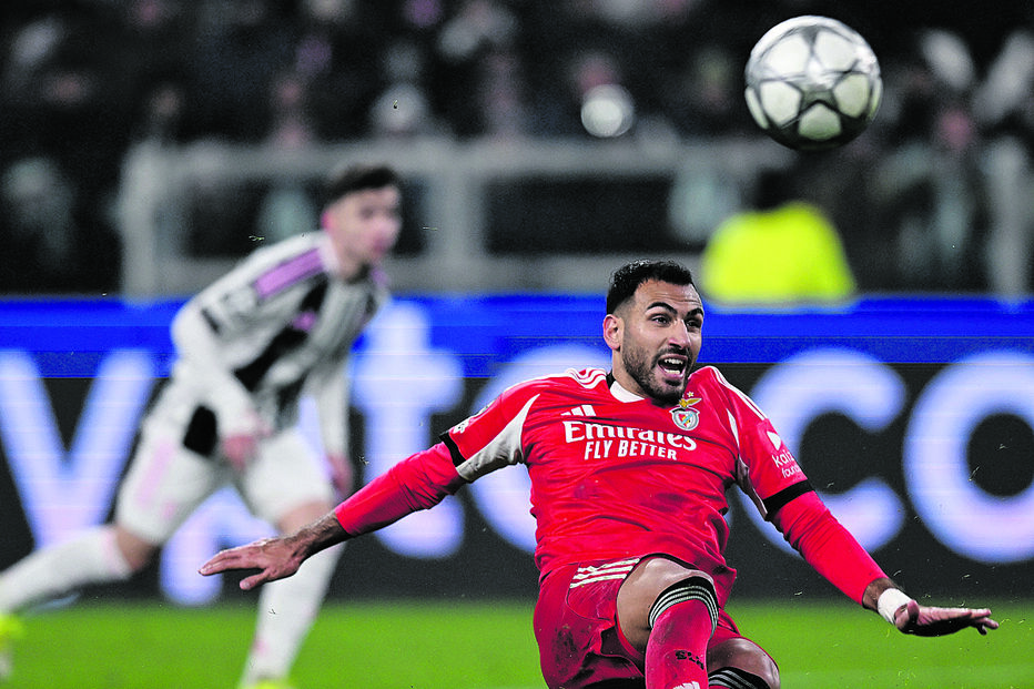 Pavlidiz falhou um penálti na derrota do Benfica em casa da Juventus por 2-0