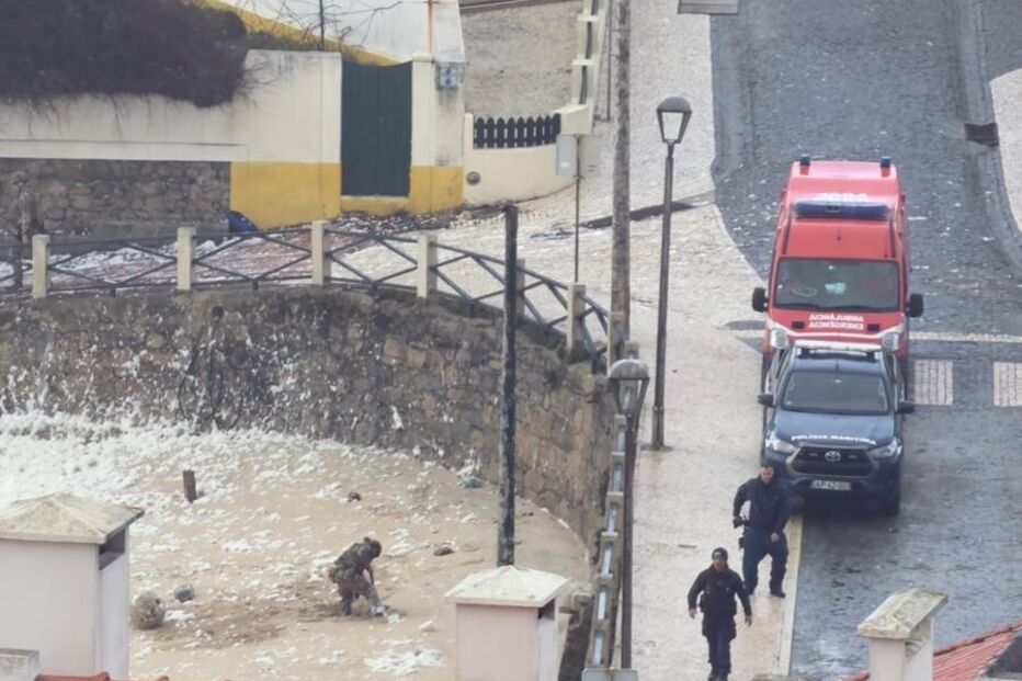 Marinha neutraliza objeto não explosivo na praia de São Pedro de Moel