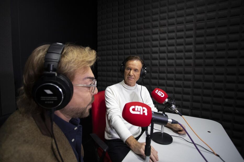 Emanuel revela detalhes da sua vida em entrevista na CMR