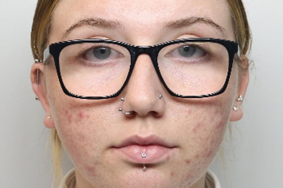 Guarda prisional e recluso condenados por má conduta e contrabando no Reino Unido