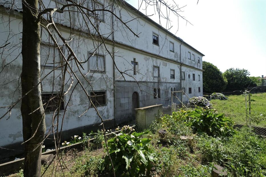 Convento de Francos, no Porto, parcialmente demolido e abandonado desde 2001