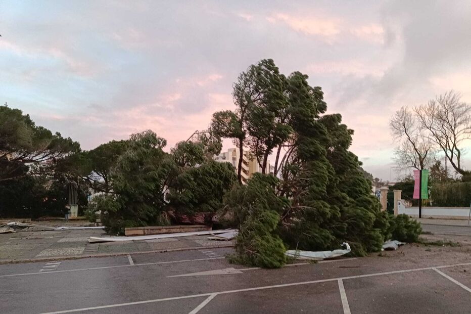 Leiria centro da cidade largo da câmara e tribunal