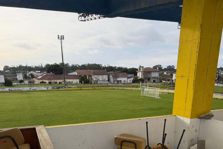 Campo Alcains danificado