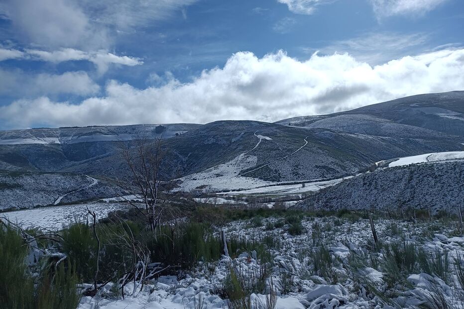Neve em Casais de Folgosinho-Quintas de Montanha