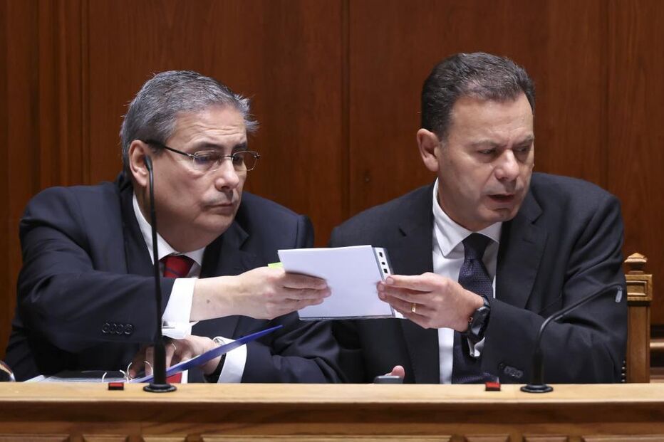 Ministro Carlos Abreu Amorim aborda tragédia causada pelo mau tempo