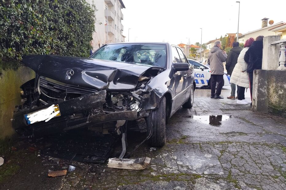 Colisão de carros em Bragança causa feridos e alerta autoridades