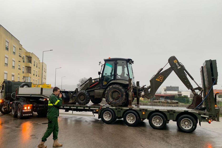 Exército ajuda nas operações de limpeza após passagem da depressão Kristin