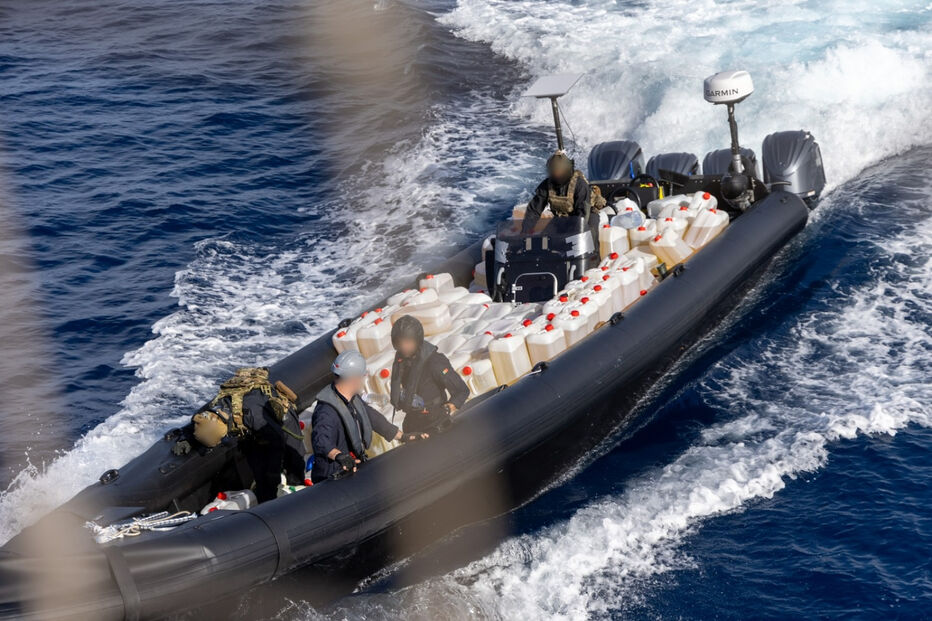 Imagem MARINHA E POLÍCIA MARÍTIMA INTERCETAM E APREENDEM DUAS LANCHAS SUSPEITAS DE TRÁFICO DE ESTUPEFACIENTES A SUL DE PORTUGALA.JPG (27327081) (Milenium)