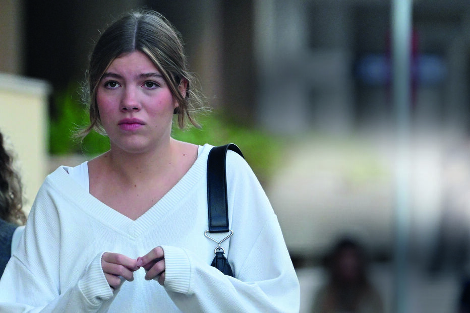 Imagens da  infanta Sofia em Lisboa, com colegas e amigos, provavelmente também alunos da mesma universidade: Forward College. Quem não a conheça não  diria que está ali um elemento ilustre da Casa Real Espanhola 