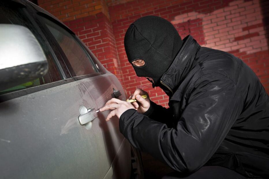 PSP detém homem por furto de artigos e permanência ilegal em Lisboa