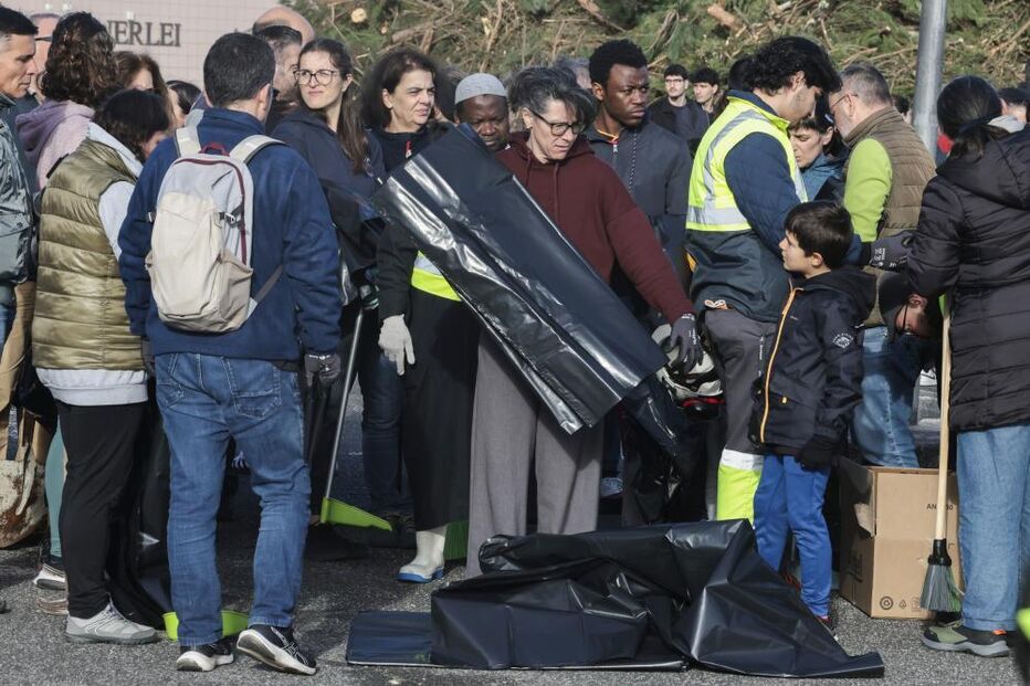 Leiria une esforços na limpeza da cidade com participação diversificada