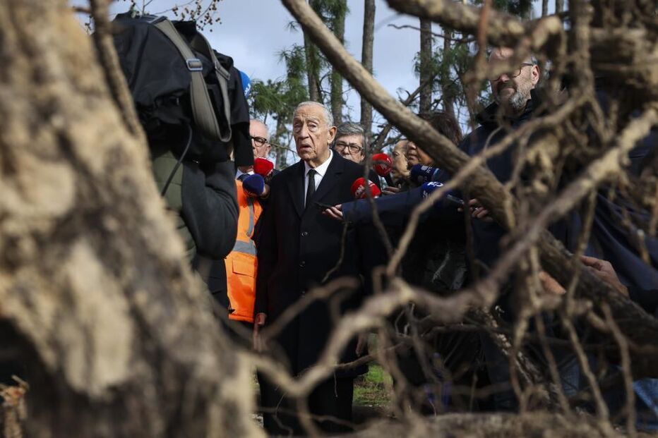 Marcelo Rebelo de Sousa visita Vila de Rei após tempestade