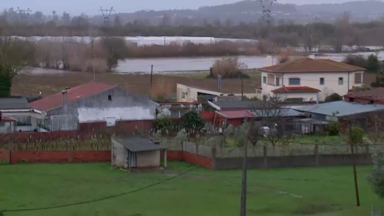 Nova zona surge após ter rebentado um dique na margem direita do Mondego