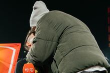 Árbitro Pascal Kaiser pede namorado em casamento antes do jogo Colónia-Wolfsburgo