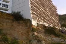 Derrocada em praia de Sesimbra coloca prédio em risco