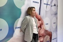 Hospital espanhol faz primeiro transplante mundial de cara de doadora que pediu eutanásia