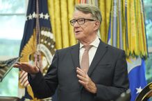 Peter Mandelson renuncia ao Partido Trabalhista após divulgação de ficheiros de Epstein