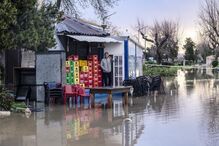 Baixa de Alcácer do Sal outra vez inundada com subida do Rio Sado