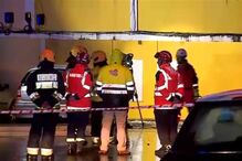 Queda de tecto de cozinha em prédio de Cascais obriga à evacuação de 10 apartamentos 