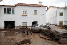 Cheias em Portalegre danificam carros e causam transtornos à população