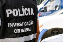 Vende bens dos pais para comprar álcool e drogas. Homem detido pela PSP de Lisboa