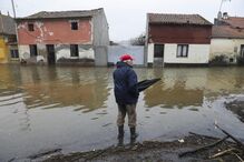 Inundações em Figueiró do Campo afetam moradores e habitações na Estrada Nacional 347
