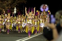 Milhares na marginal do Funchal para verem passar o cortejo de Carnaval