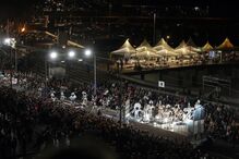 Milhares na marginal do Funchal para verem passar o cortejo de Carnaval