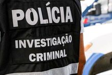 Dupla encapuzada dá golpe de meio milhão em relógios de luxo