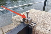 Peças furtadas de sistema que permite drenar água e evitar cheias