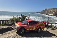 Banhista desaparecido no mar em Aljezur