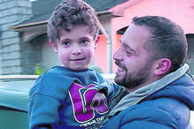 Estado corta medicamento a menino de 8 anos com doença degenerativa