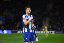 FC Porto 1 - 0 Arouca | 'Dragões' inauguram o marcador no primeiro minuto