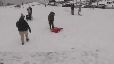 Queda de neve fecha acessos ao maciço central da Serra da Estrela