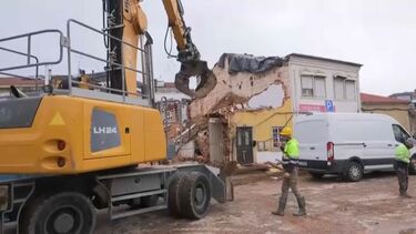 Prédio ruiu em Tomar e deixou duas famílias desalojadas, uma delas com um bebé de meses